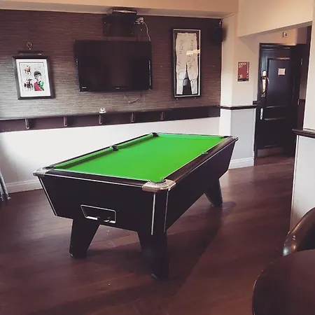 Aparthotel Old Red House 3*
